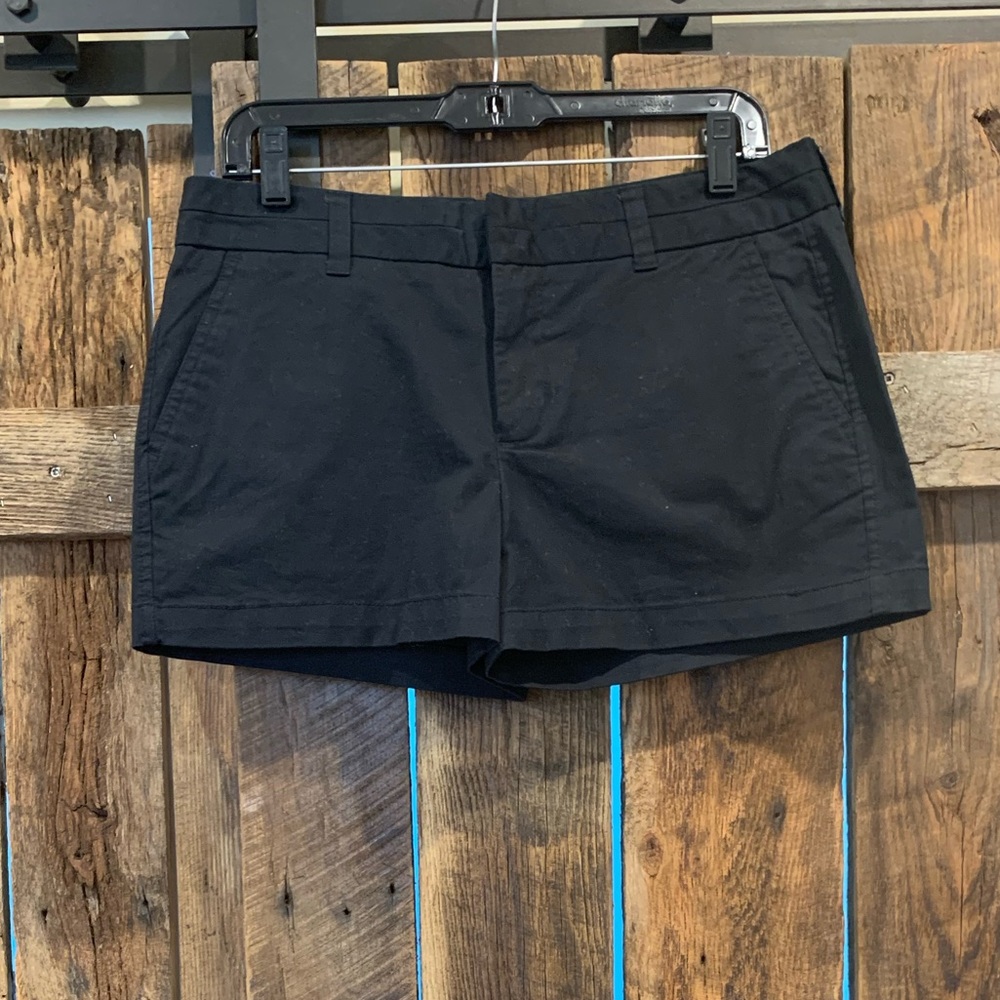 NWT Gap black shorts